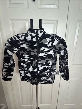 Highland Originals Plush Fleece Jacket in Black & White Camo Kids 8